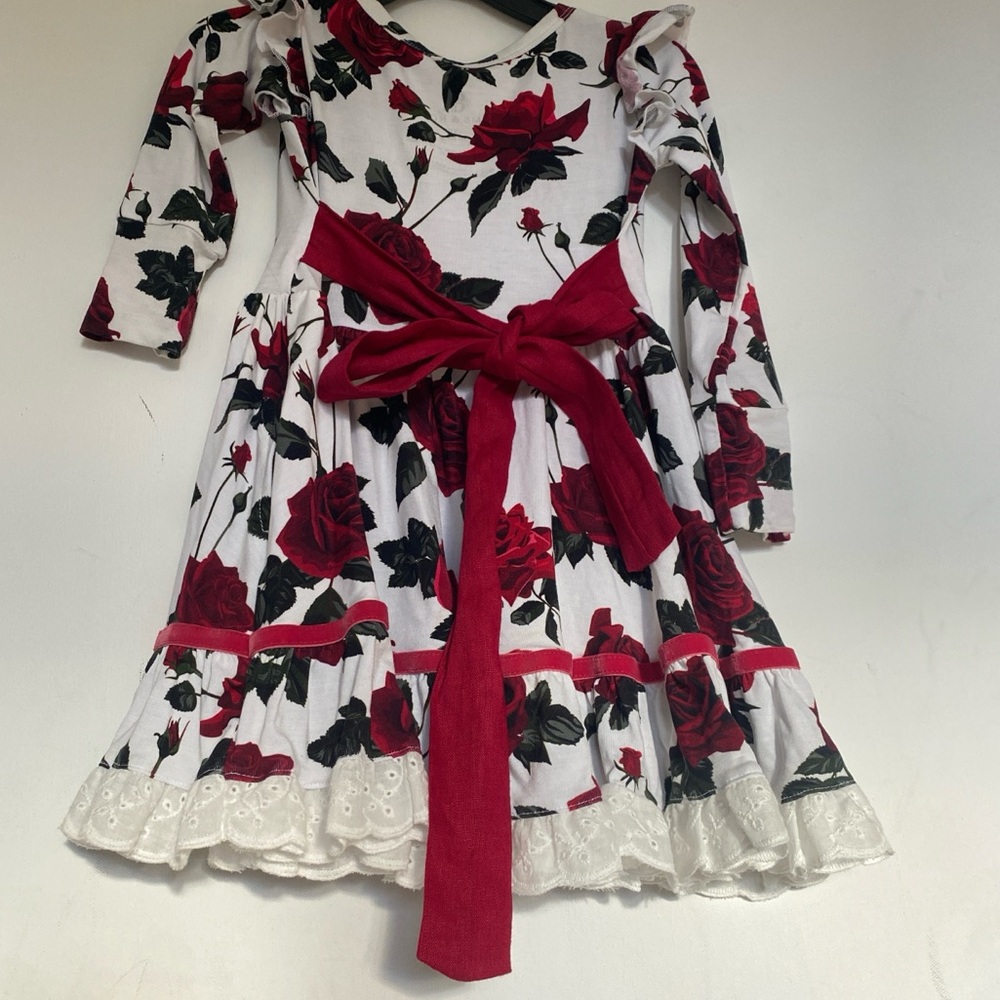 BUMS & ROSES Floral Kids Dress with Red Roses Ruffles skirts. Pockets sides sz3T